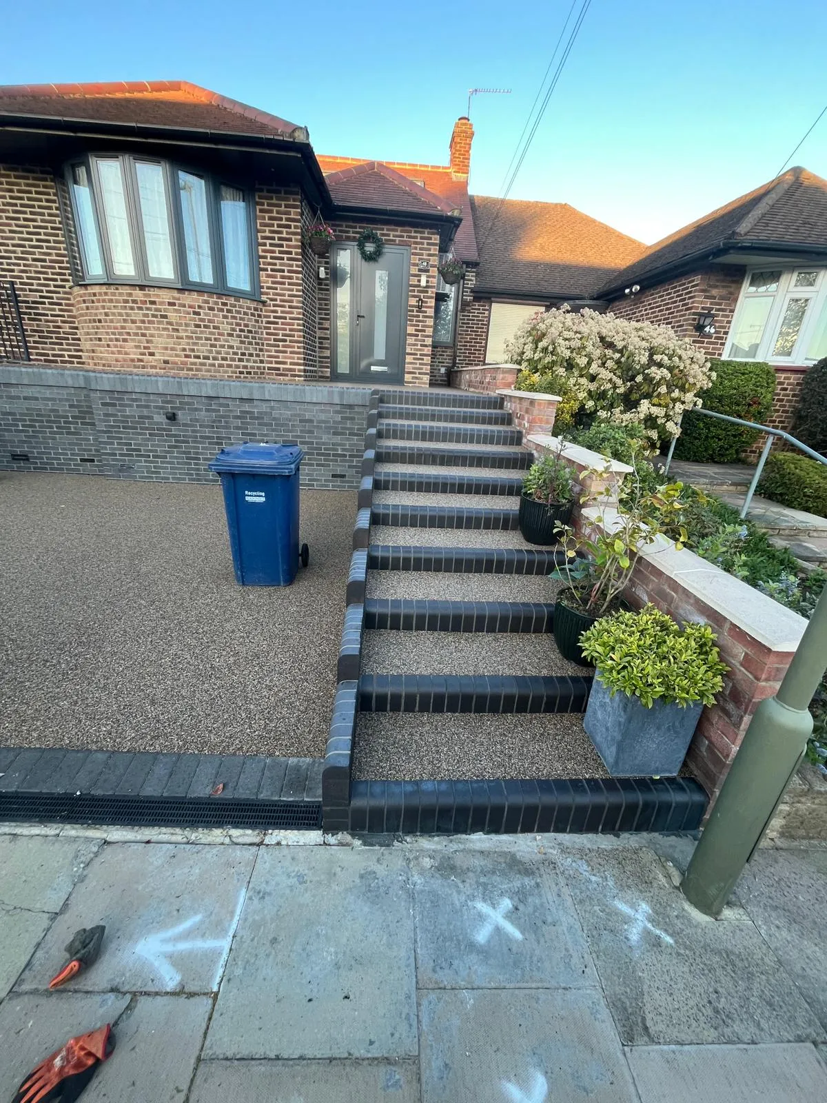 https://kw.webizdemo.com/resindriveways/wp-content/uploads/2026/06/driveways-5.webp