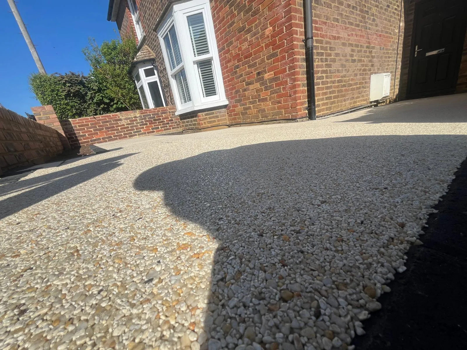 https://kw.webizdemo.com/resindriveways/wp-content/uploads/2026/06/driveways-6.webp