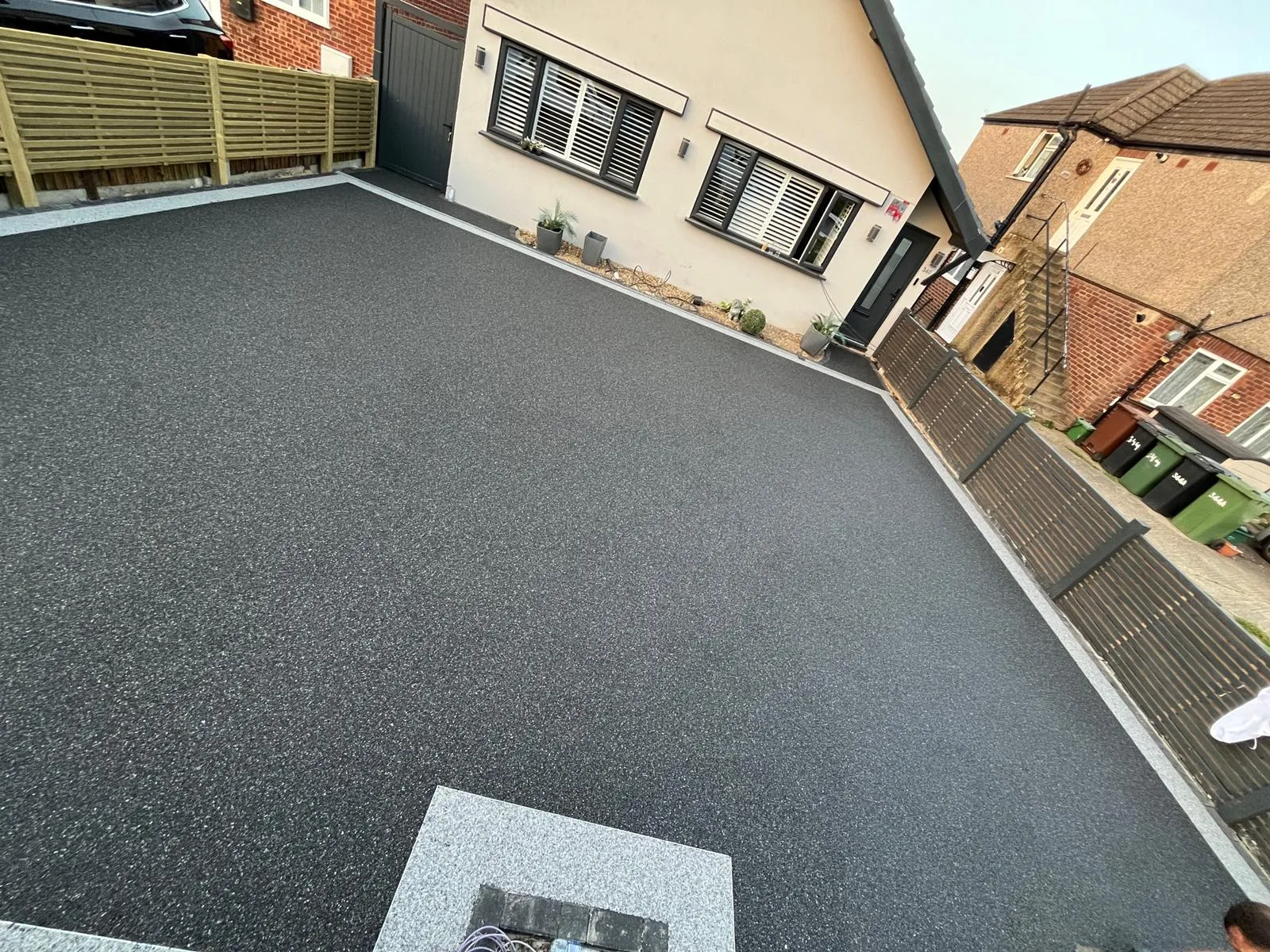https://kw.webizdemo.com/resindriveways/wp-content/uploads/2026/06/resin-11.webp