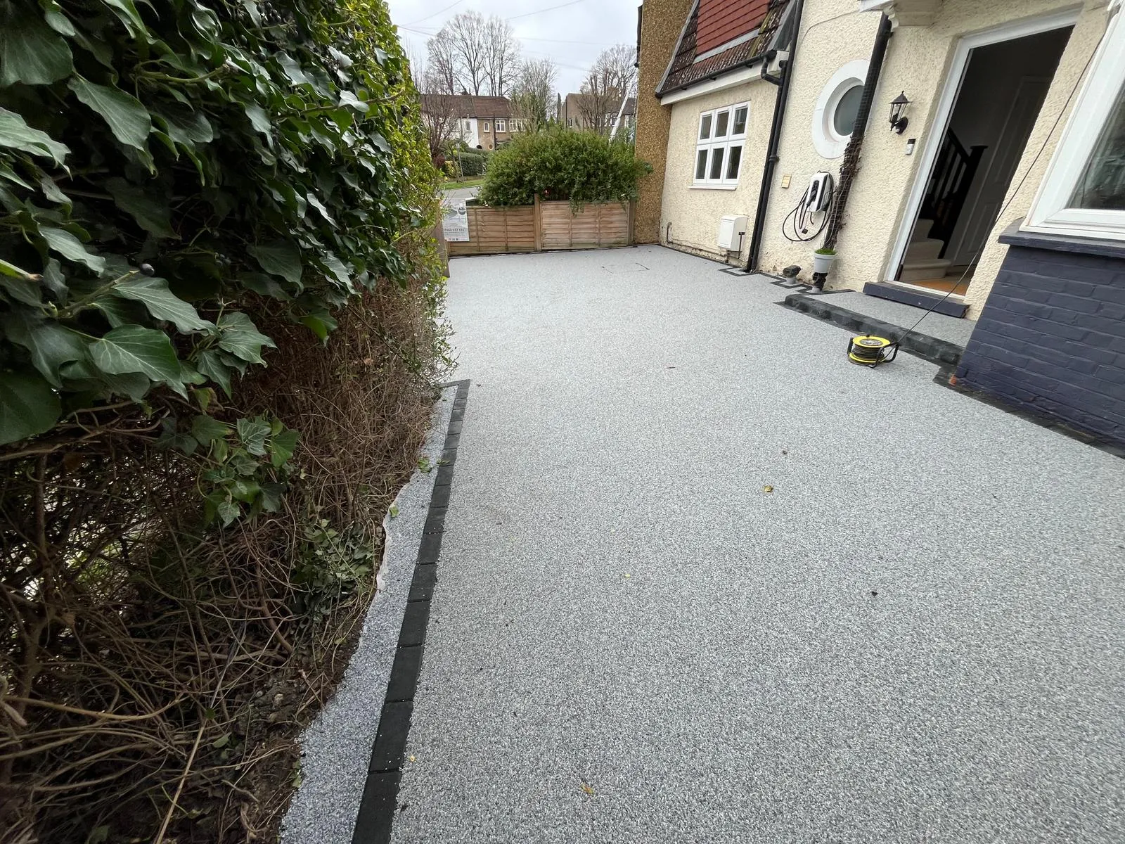 https://kw.webizdemo.com/resindriveways/wp-content/uploads/2026/06/resin-56.webp