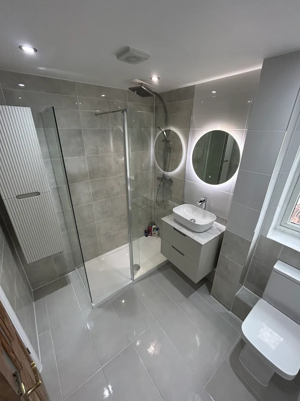 https://kw.webizdemo.com/sinclairenovations/wp-content/uploads/2026/06/bathroom-1.webp