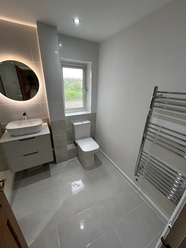 https://kw.webizdemo.com/sinclairenovations/wp-content/uploads/2026/06/bathroom-3.webp