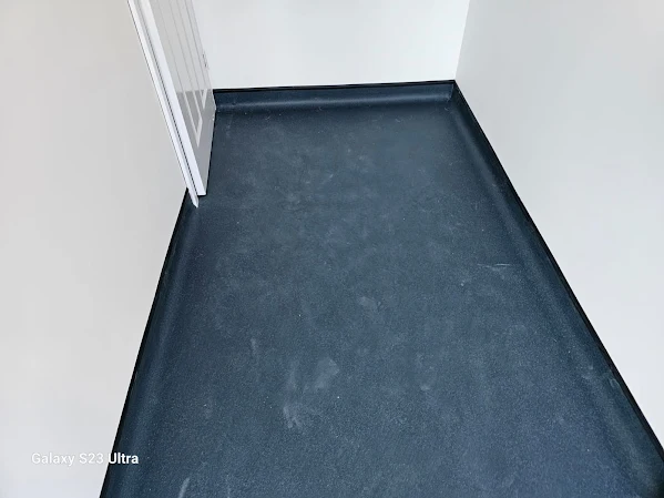 https://kw.webizdemo.com/sinclairenovations/wp-content/uploads/2026/06/flooring-15.webp