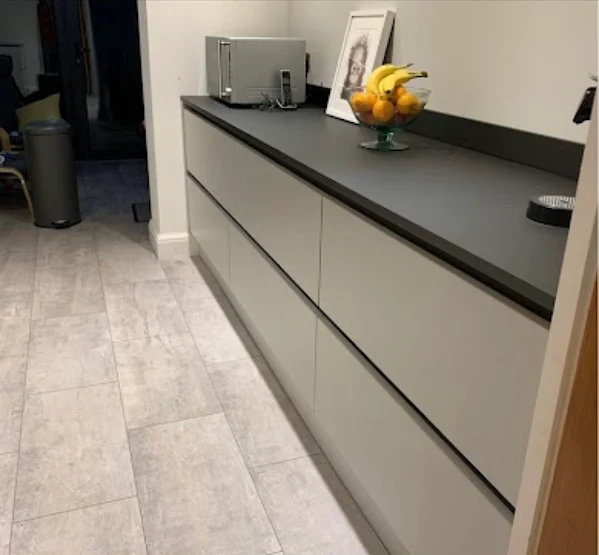 https://kw.webizdemo.com/sinclairenovations/wp-content/uploads/2026/06/flooring-8.webp